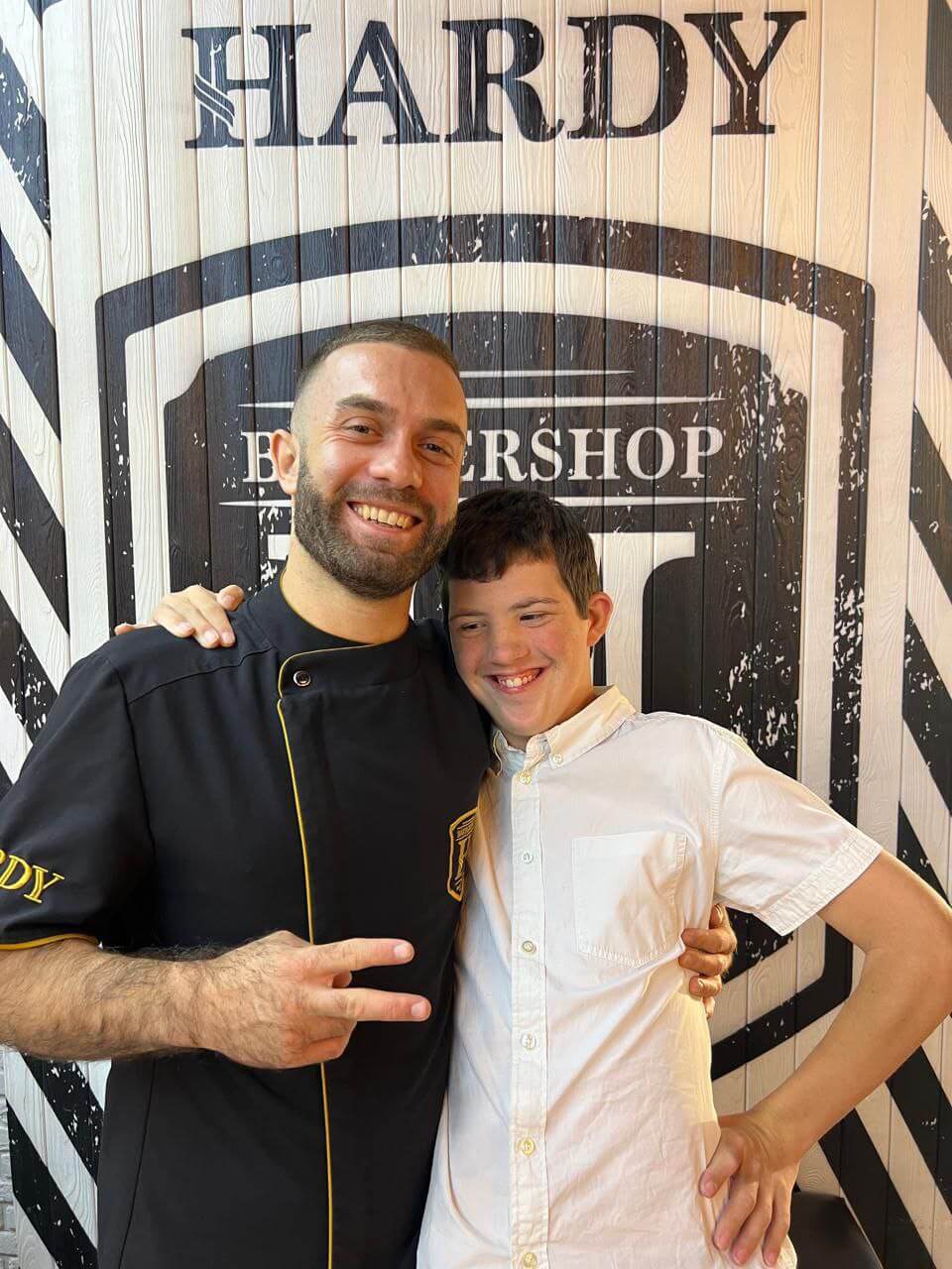 НОВЫЙ ОБРАЗ, НОВЫЕ ВОЗМОЖНОСТИ:  НАШИ РЕБЯТА ПОСЕТИЛИ БАРБЕРШОП HARDY!